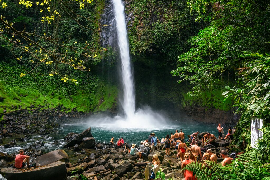 The beautiful La Fortuna Waterfall
