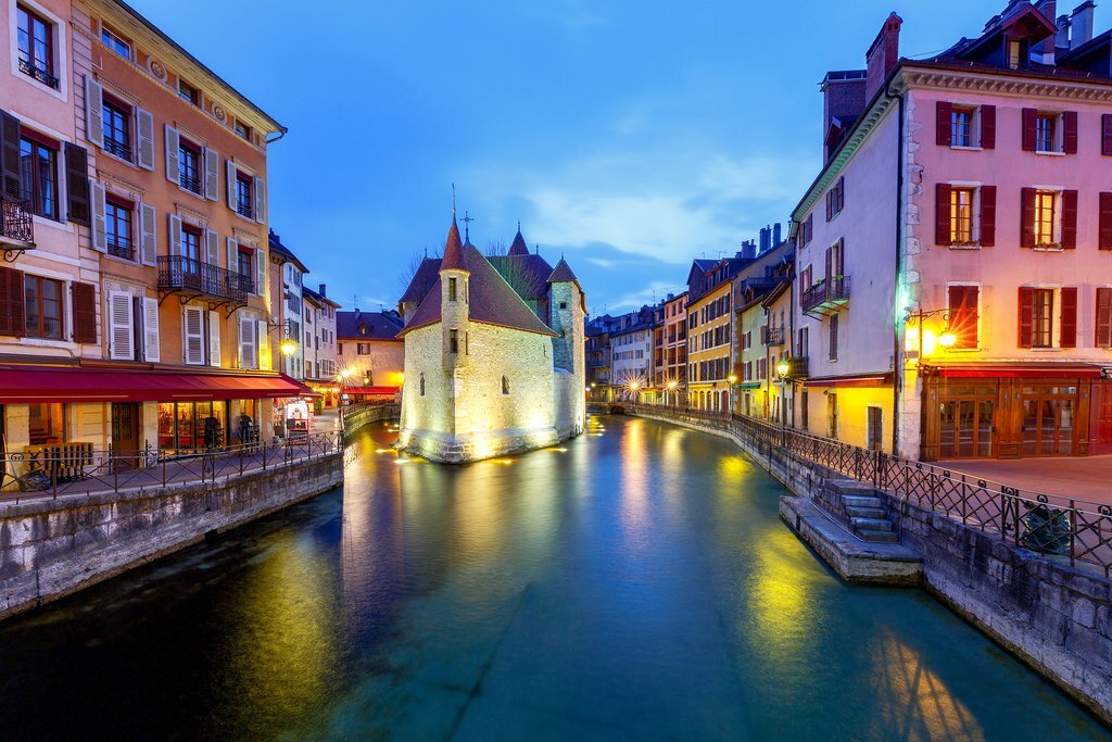 Annecy's Palais de l'Isle at dusk