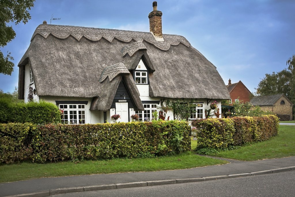 Visit the charming cottages in in the Cotswolds