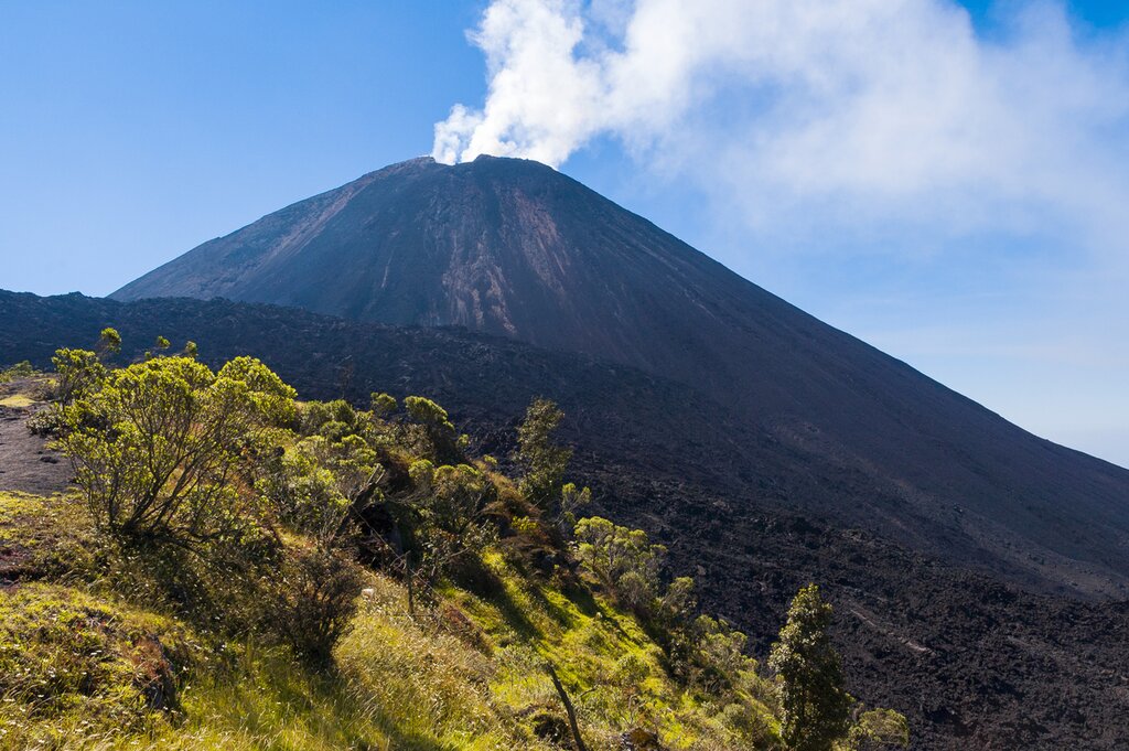Hiking at Pacaya volcano