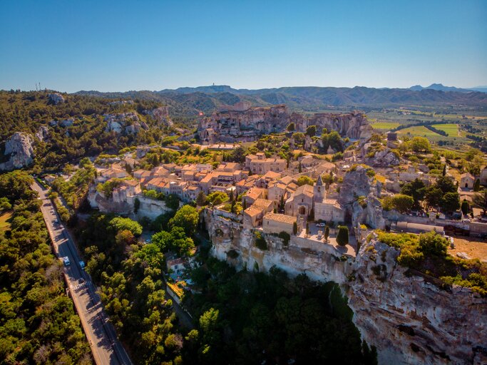 Mountain pass in Alpilles Nature Park