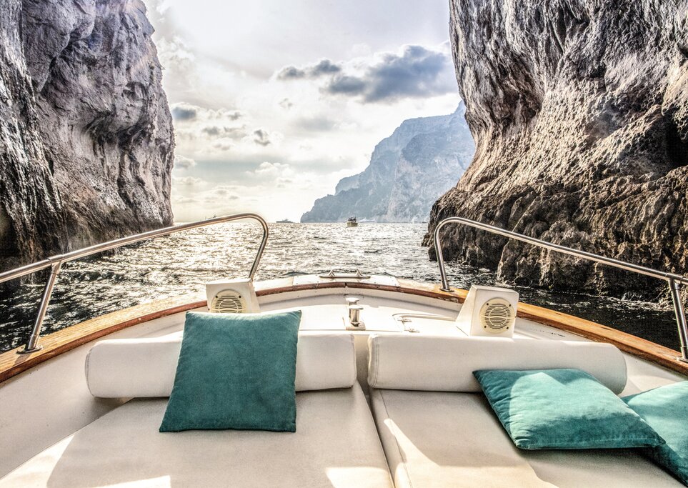 Private Capri Boat Tour and Blue Grotto by Sorrento