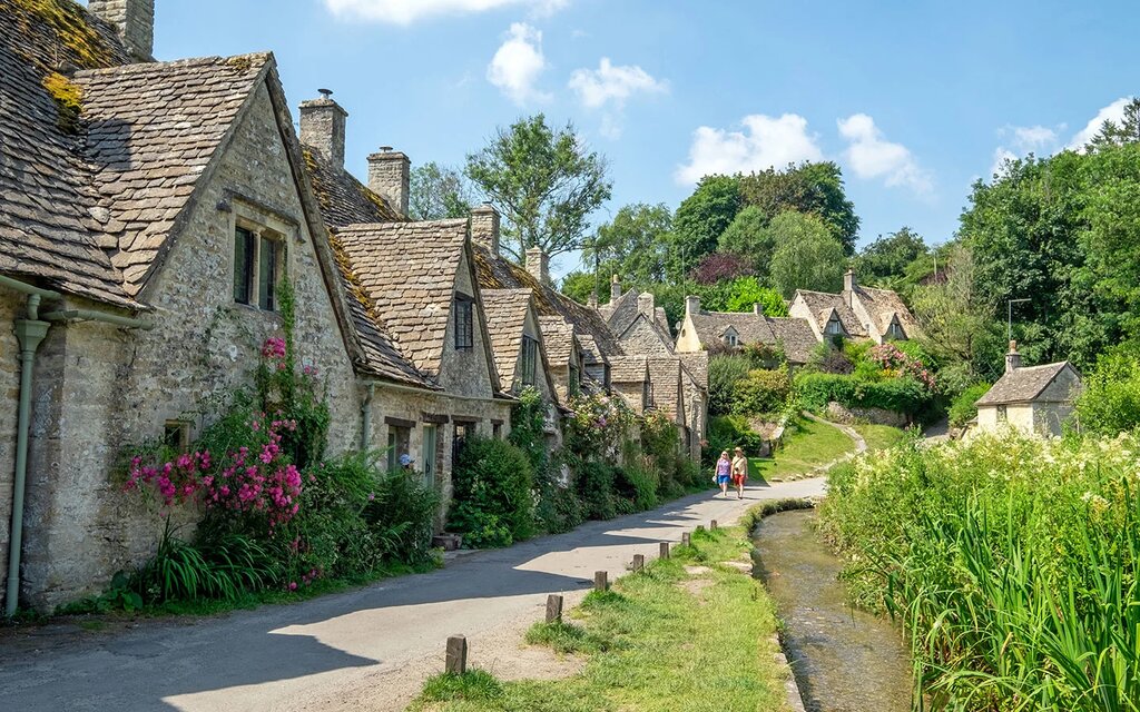 Self-guided trip to the Cotswolds region