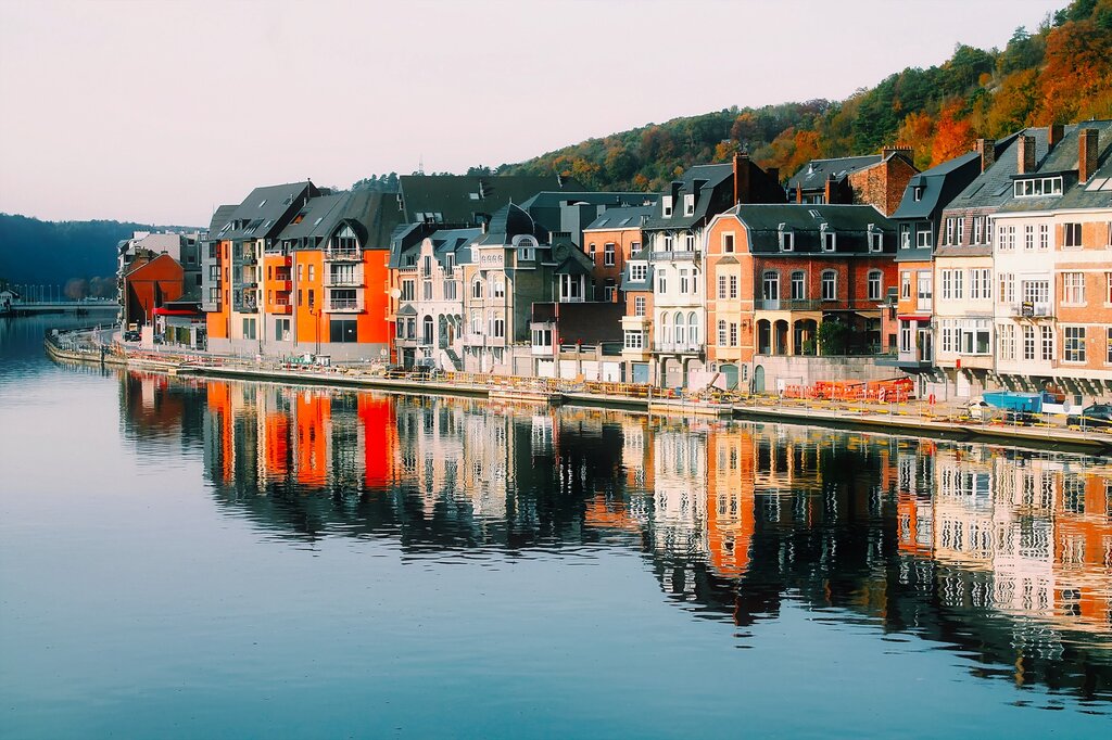 Arrival in Dinant