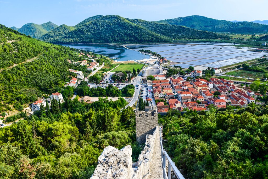 Oyster Tasting & Farming Experience in Ston Bay + Wine Tasting (Peljesac Peninsula) - Day trip from Dubrovnik