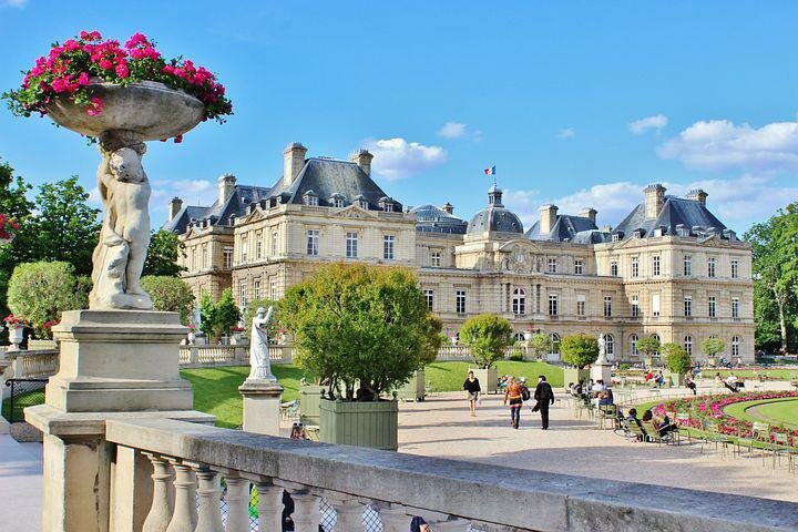 Stroll in the Jardin du Luxembourg