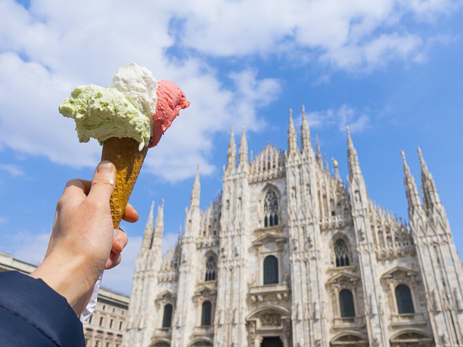 Grab some artisan gelato as you admire Milan landmarks like the Duomo di Milano