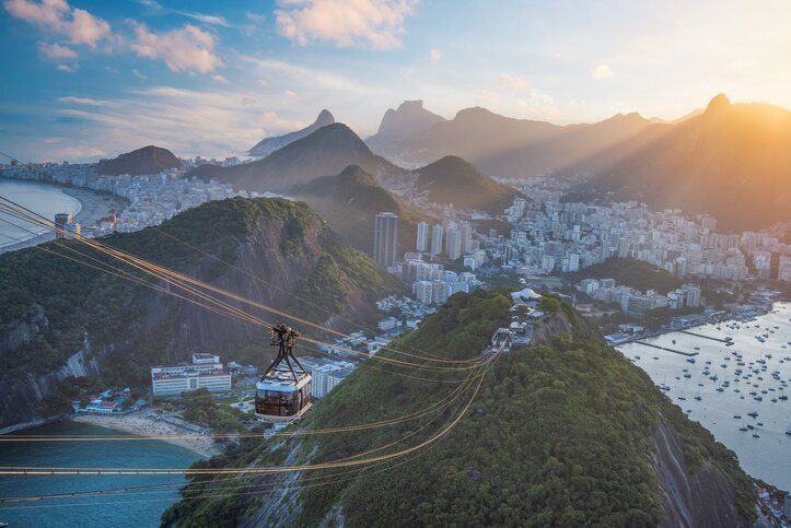 Corcovado and Christ the Redeemer Tour & Carnival Experience