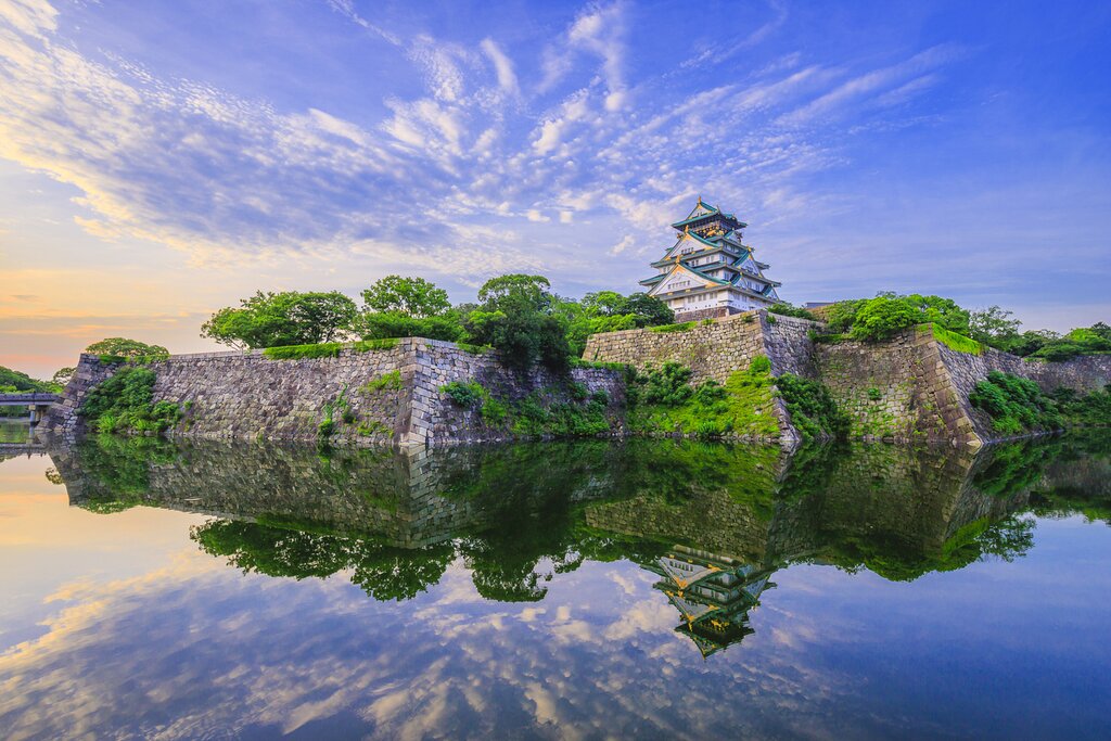 End your luxury trip in Osaka, where you'll follow a private guide through the Edo-era Osaka Castle