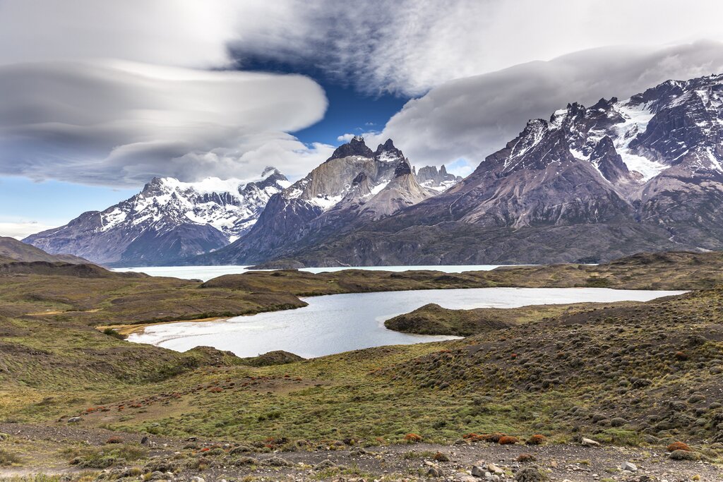 Views of Sarmiento Lake