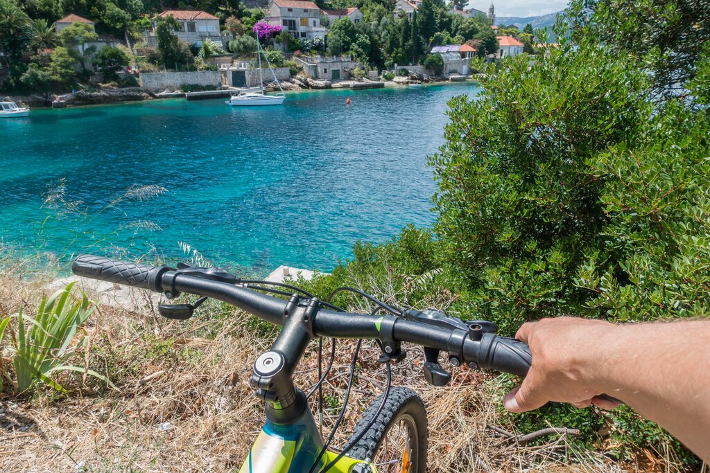Riding across Korčula