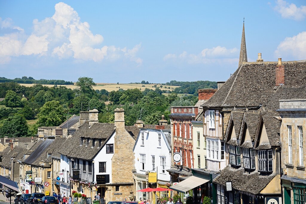 A view of Burford from The Hill