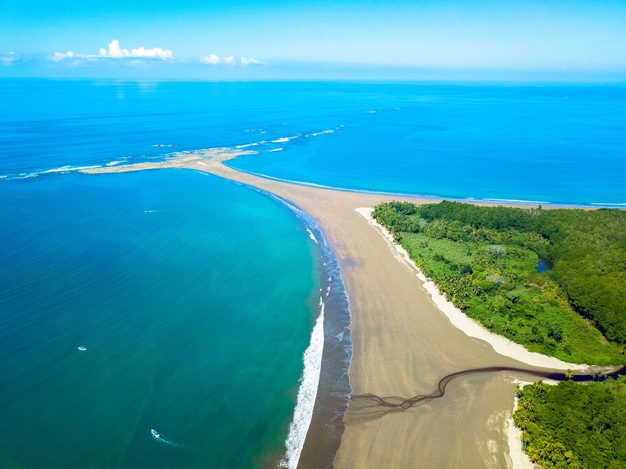 Marino Ballena National Park
