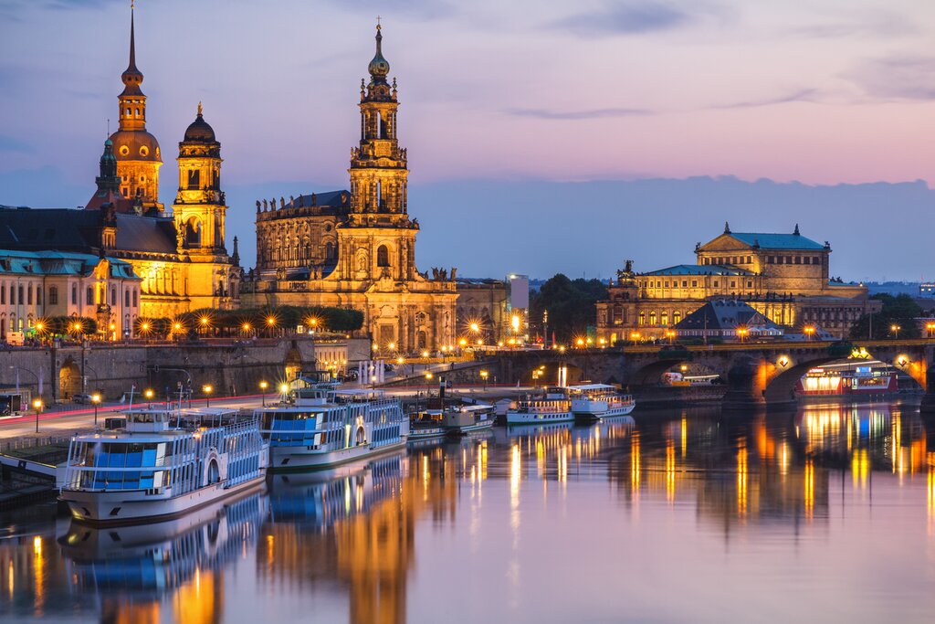 Drive to Dresden from Berlin on the first day of your road trip