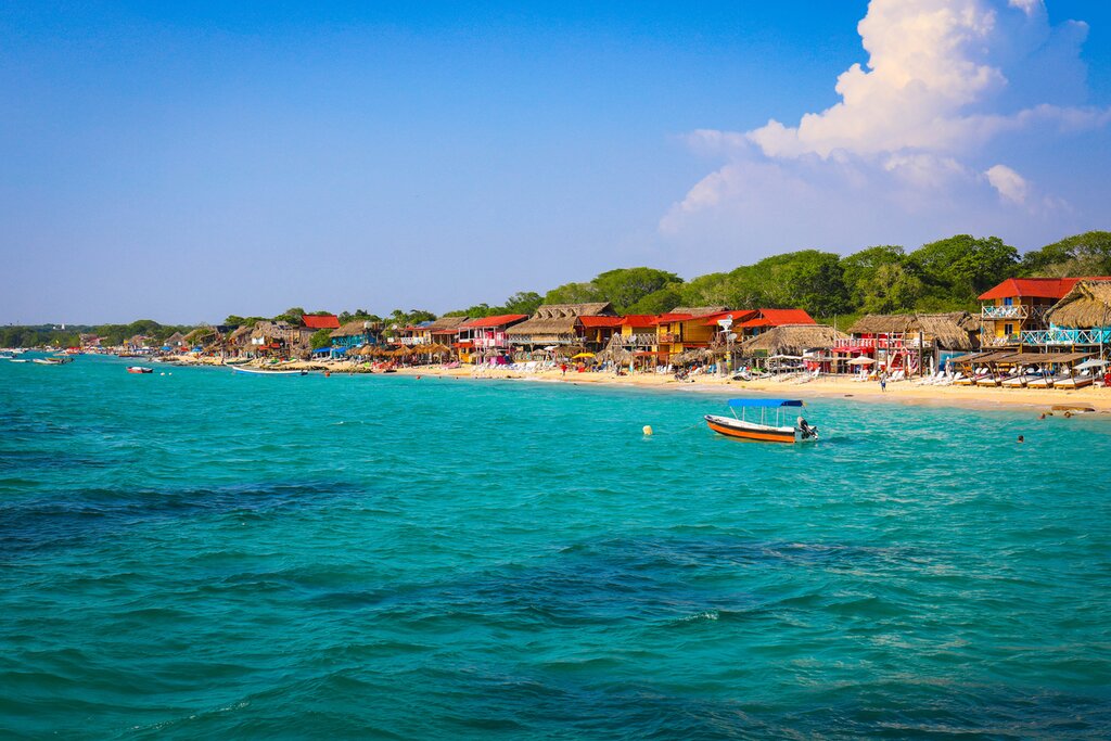 A boat will take you to the Rosario Islands