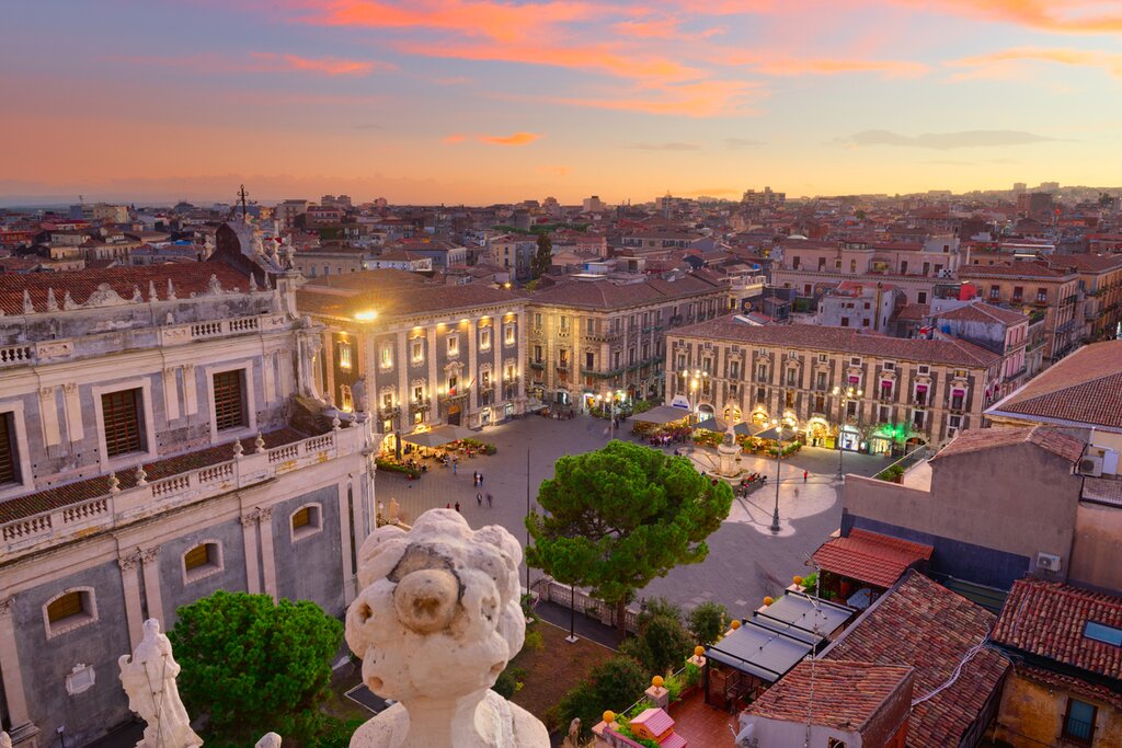 Piazza del Duomo at sunset