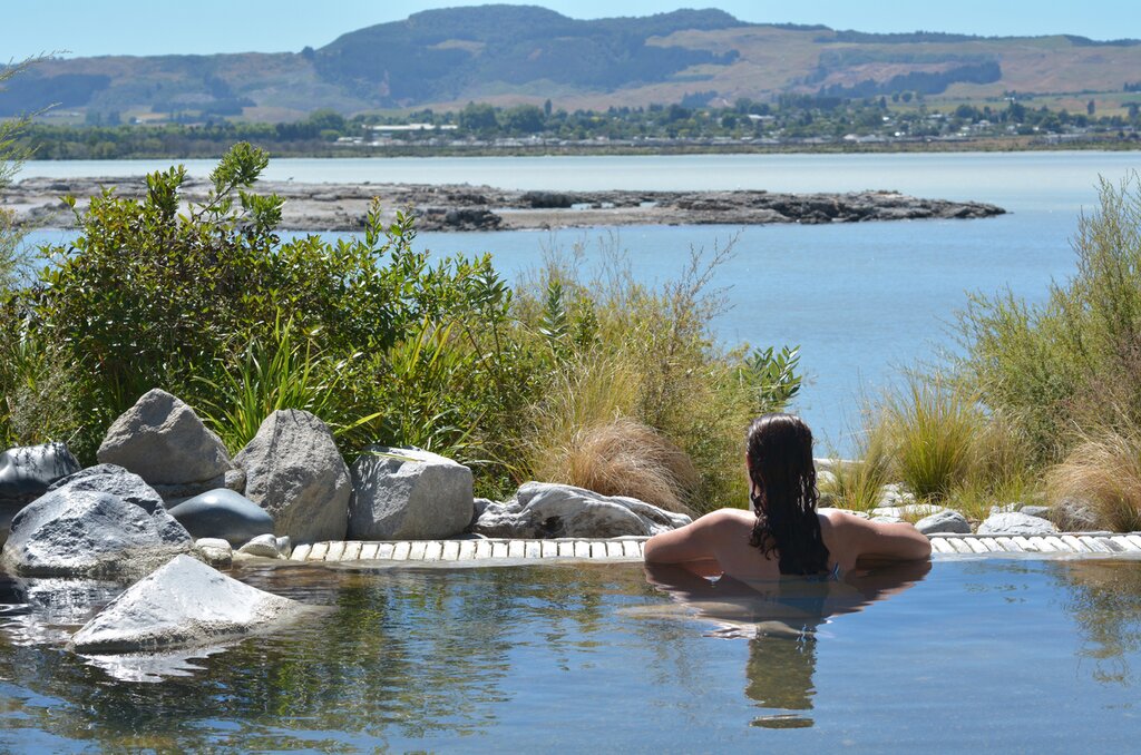 Hell’s Gate Experience (Geothermal Walk, Mud Bath, Sulfur Spas)