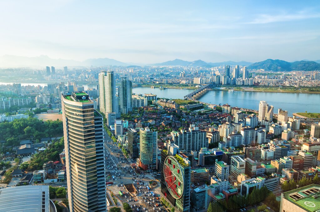 Discovery of Gangnam: K-Star Road, Garosu-gil, and COEX Mall