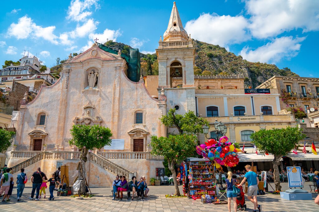 Explore Taormina's enchanting Old Town