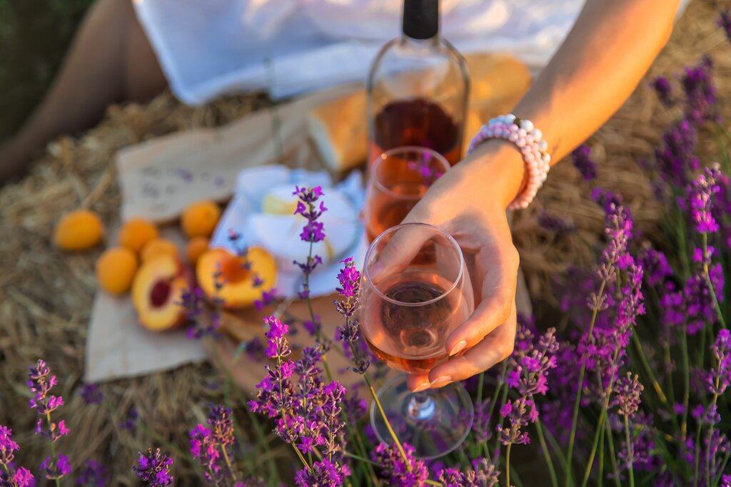 Taste your way from Paris to Provence on this 10-day luxury tour