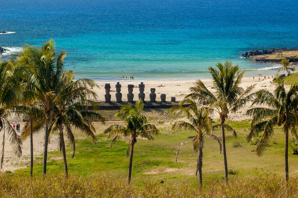 Beach Day! - Spend Your Day in Anakena Beach