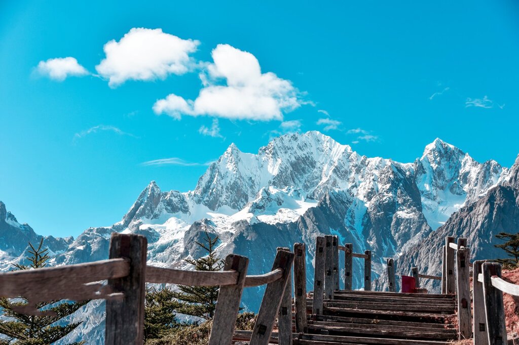 Lijiang Day Tour: Jade Dragon Snow Mountain and Baisha Murals