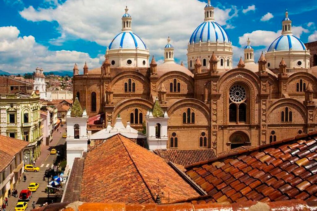 Welcome to Cuenca! The Athens of Ecuador - City Tour
