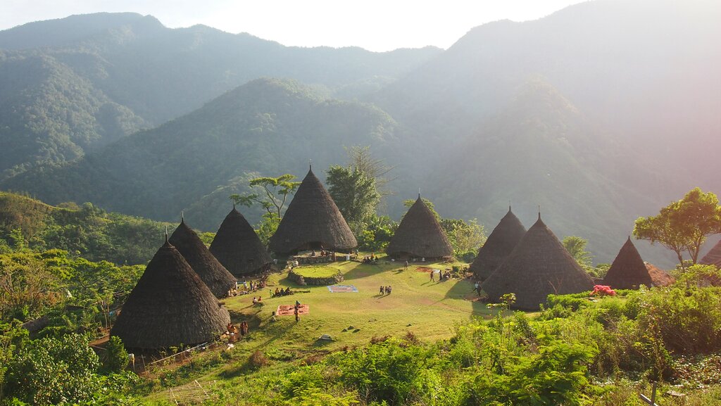 Transfer from Ruteng to Wae Rebo via Dintor