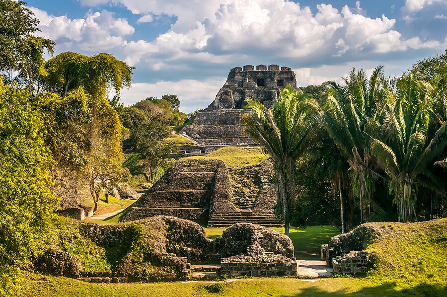 Discover Xunantunich