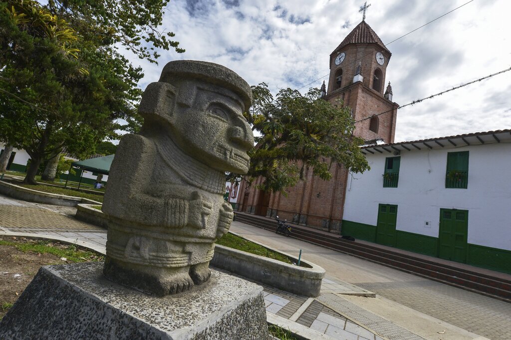 Pre-Columbian rainforest statue, San Agustín