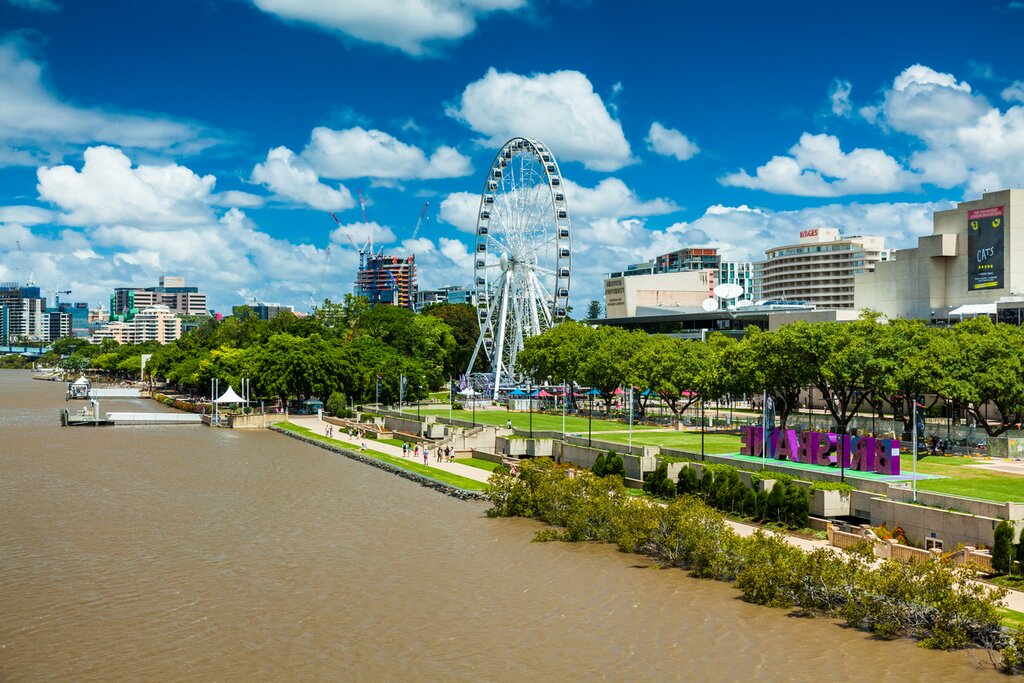 Explore Brisbane's city sights by bike