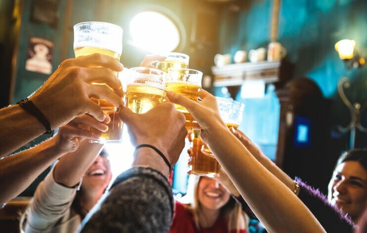 Soak up innovative cuisine and great craic on a tour of Ireland's best foodie hotspots