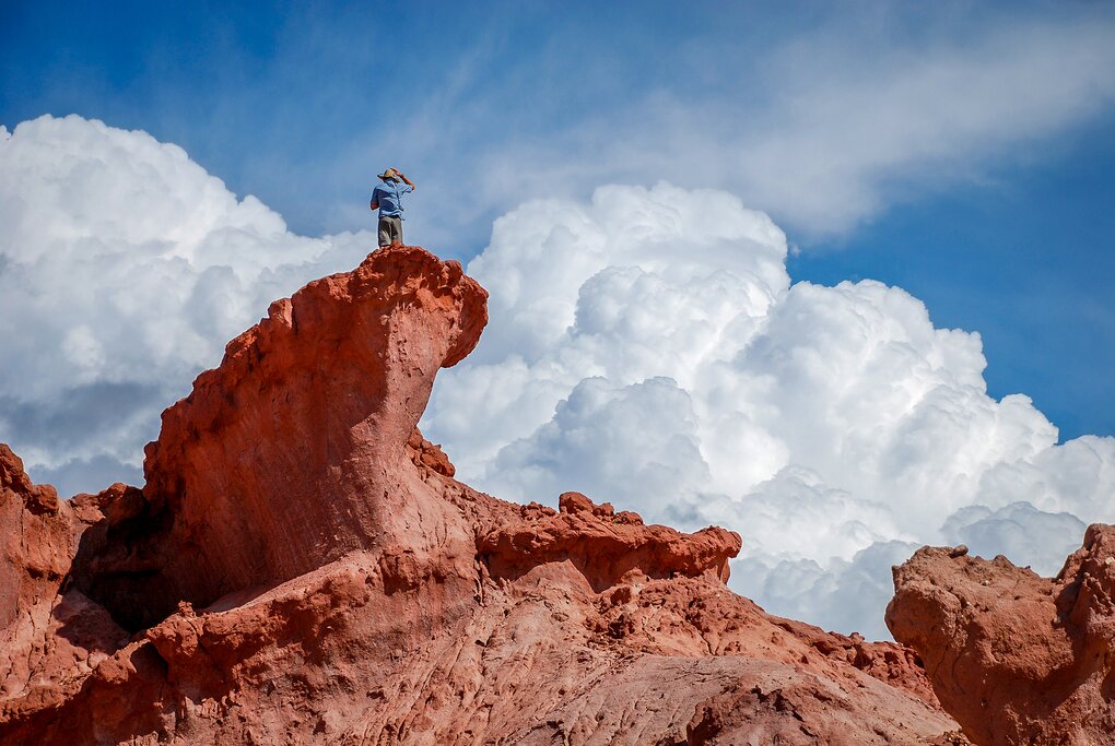 Journey from the deserts of Argentina to Uruguay's cool coast on this 10-day trip