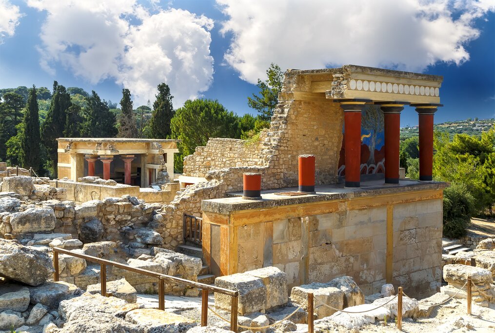 Spend the morning touring the Palace of Knossos