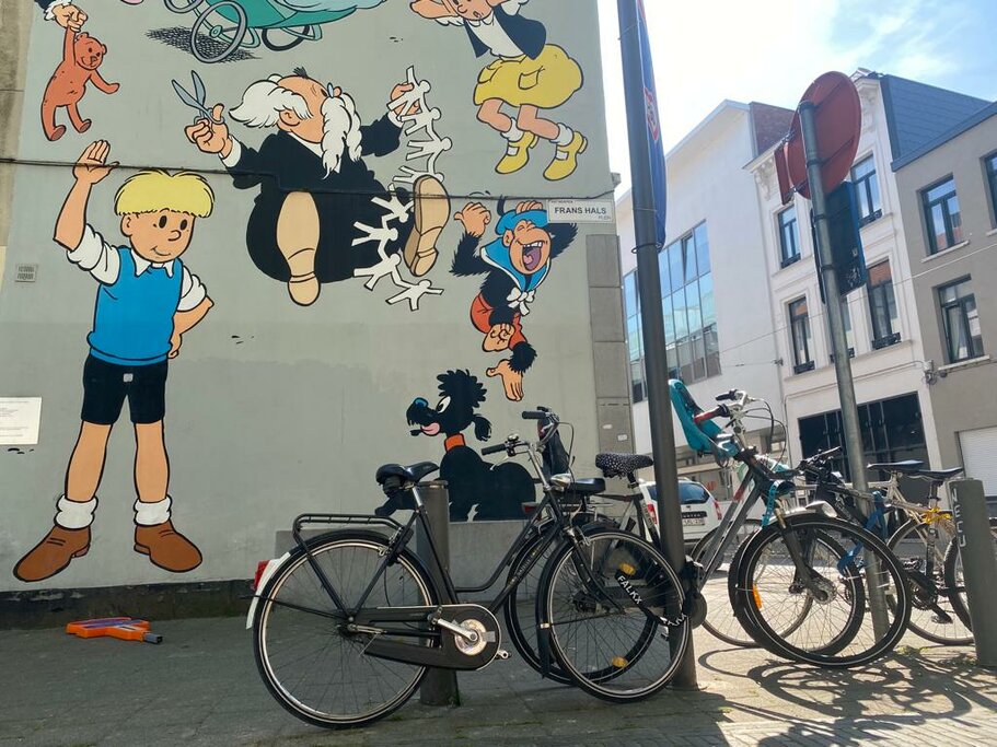 Take a Comic-Style Street Art Walking Route
