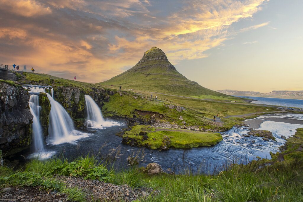 Mount Kirkjufell