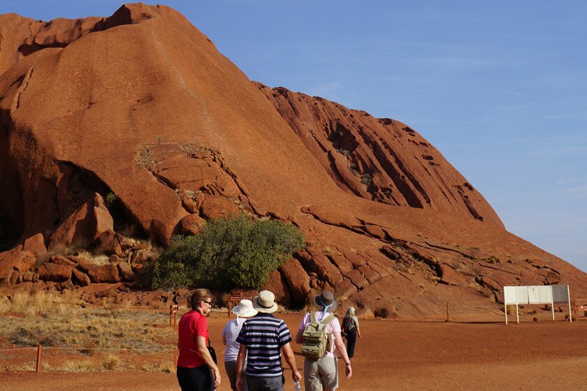 Uluru Sightseeing – Morning Sunrise and Base