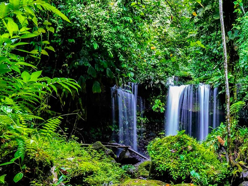 Ushpayacu Waterfalls