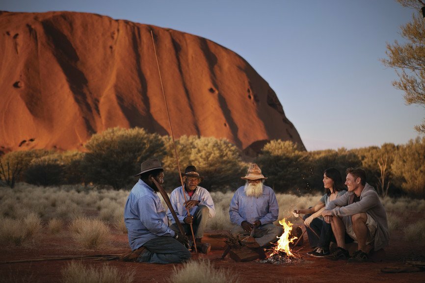 Australia, NT - Experience an evening at Uluru in Uluru-Kata Tjuta National Par