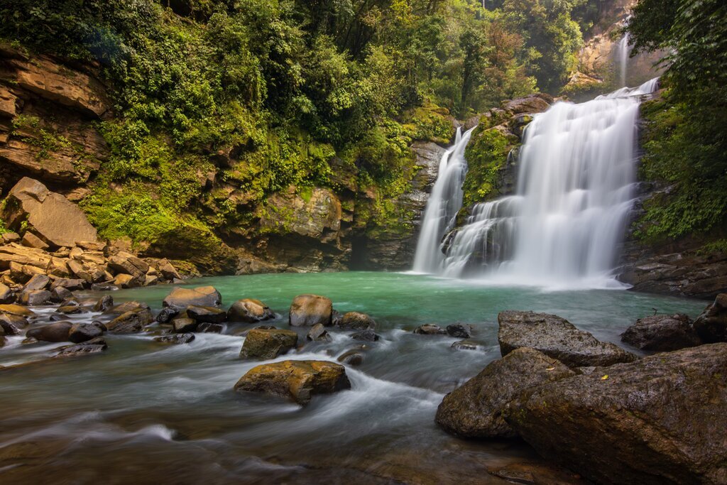 Nauyaca Waterfalls