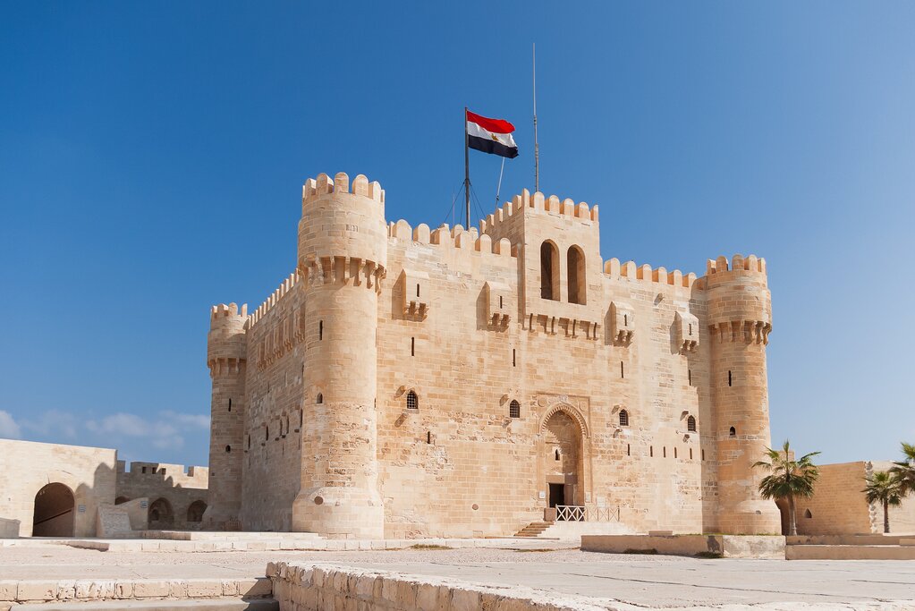 Alexandria: Bibliotheca Alexandrina, Citadel of Qaitbay, and Montaza Gardens
