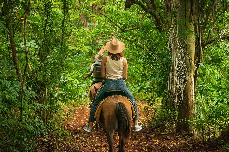 This horseback riding tour visits key archaeological sites