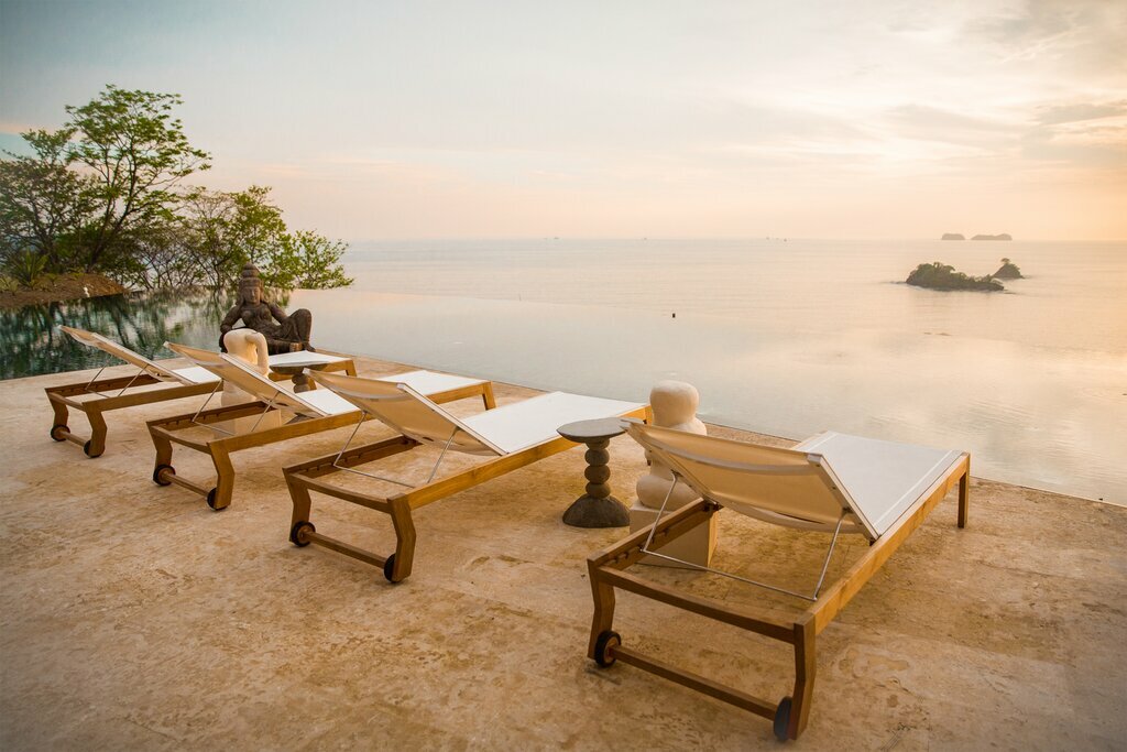 Take a sunset catamaran cruise in the Gulf of Papagayo