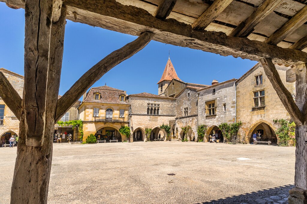 More landscapes and castles in the Dordogne region