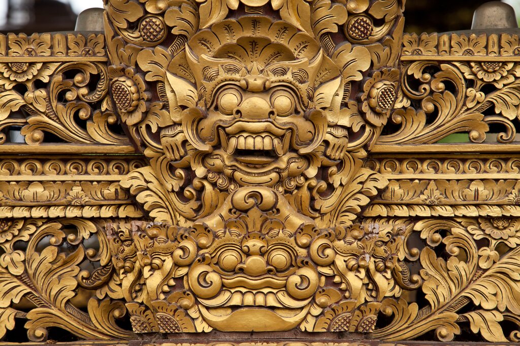Dewa Malen Wood Carving