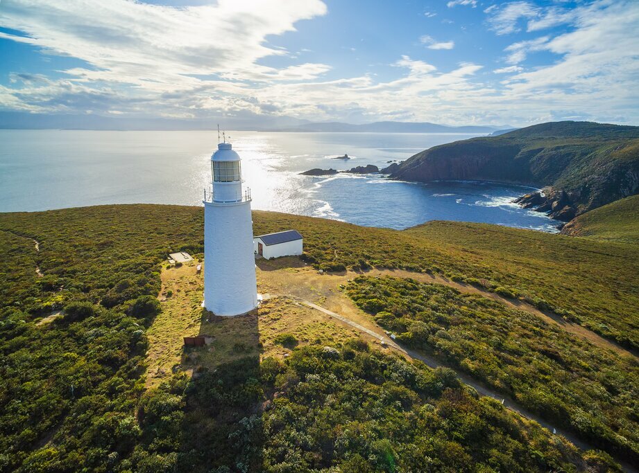 Spend a day discovering Bruny Island off Tasmania