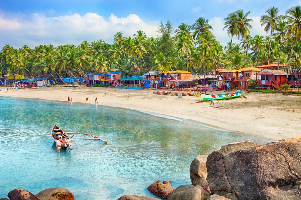 Fishermen coming back from the sea in Goa