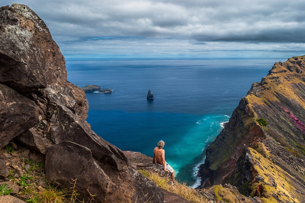 Discover the volcanic craters and ancient rock statues of Easter Island