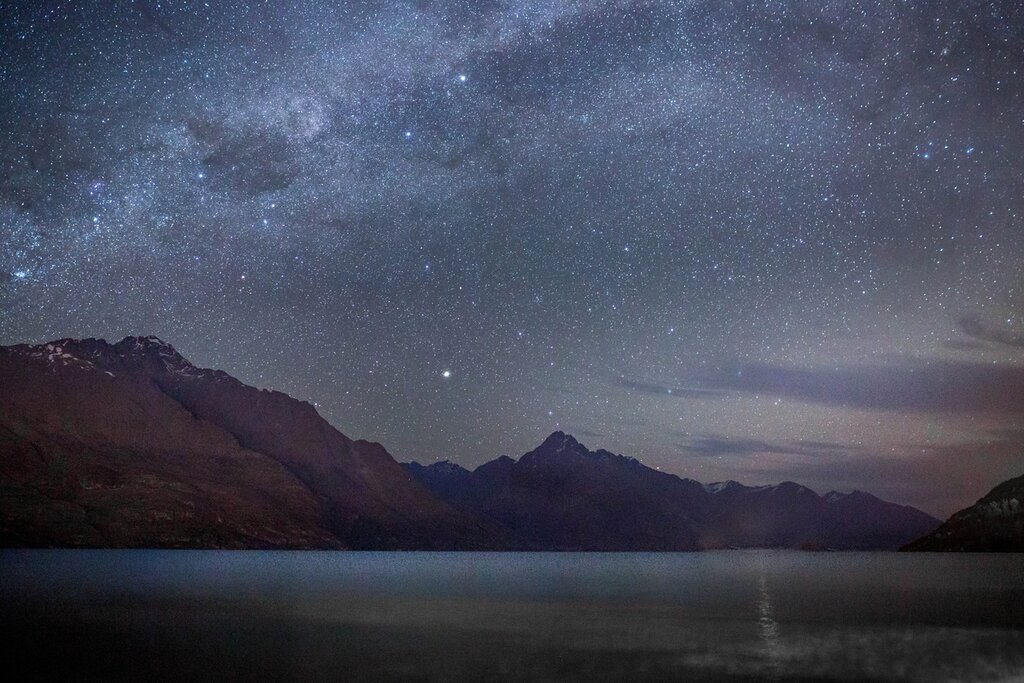 Night sky over Lake Wakitipu