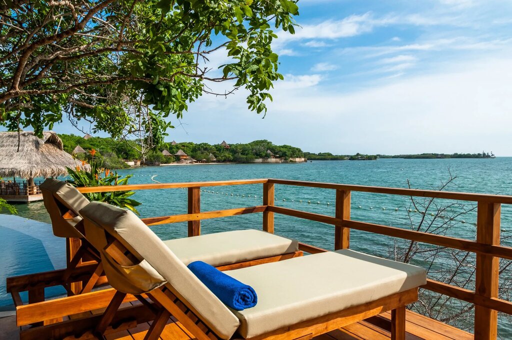 Your Caribbean adventure kicks off in luxury on Isla Barú (photo courtesy of Hotel Las Islas)